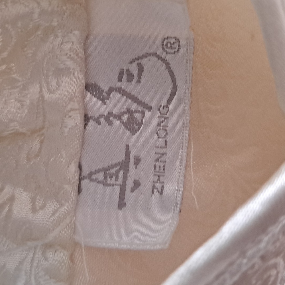 Off-white dress from China.  Size sm or X small - Picture 2 of 7